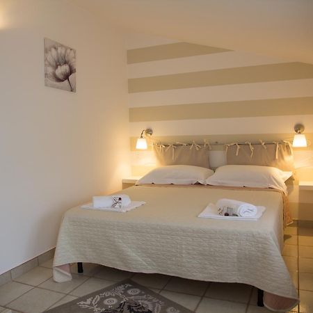 B&B Bed Le Terrazze Pastrengo Luaran gambar